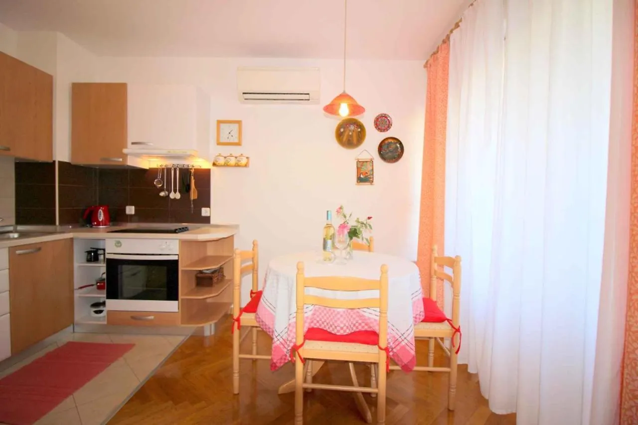 Apartment In Porec/Istrien 36932  Porec