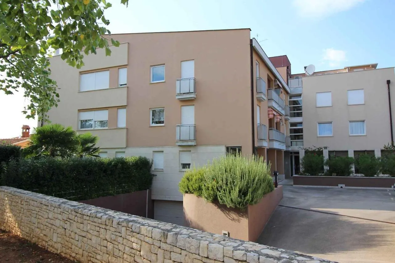 Apartment In Porec/Istrien 36932