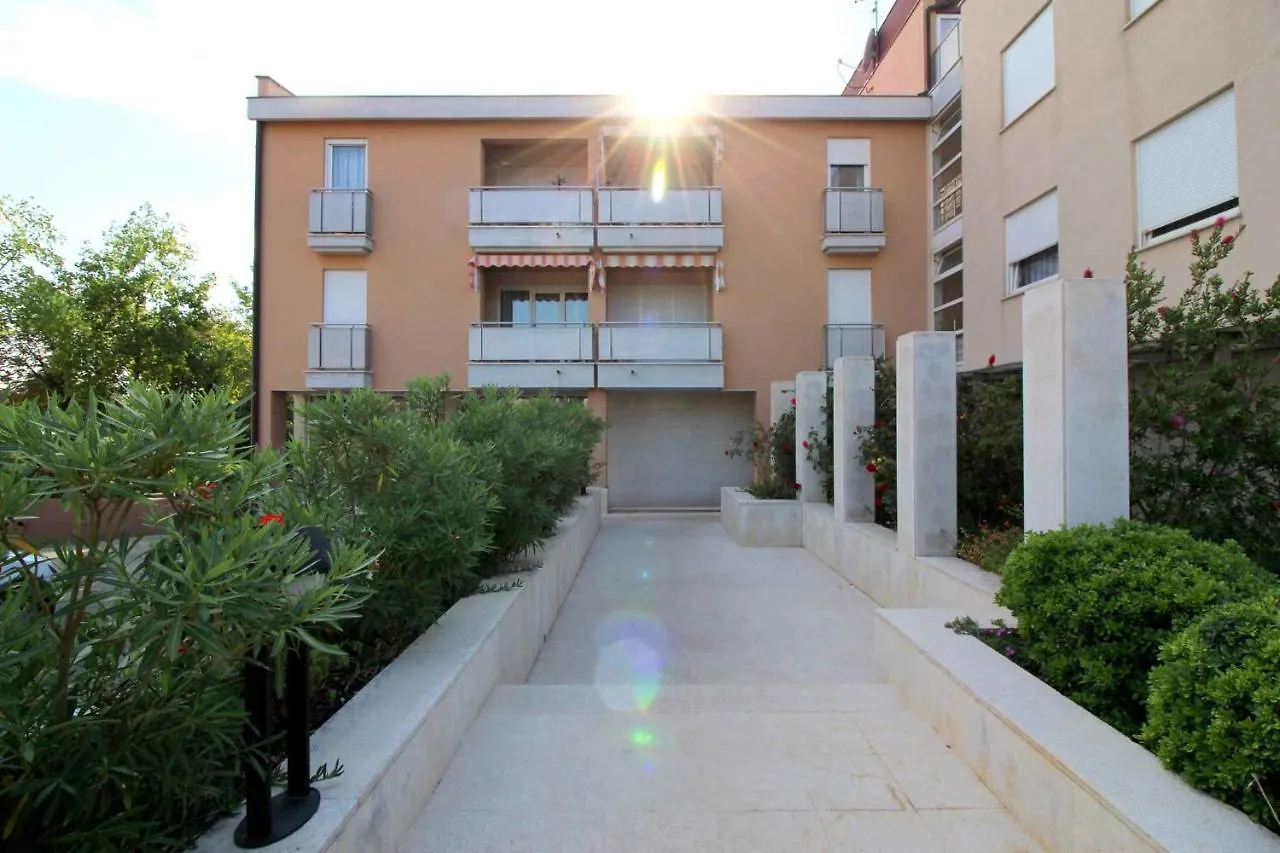 Apartment In Porec/Istrien 36932 Croatia